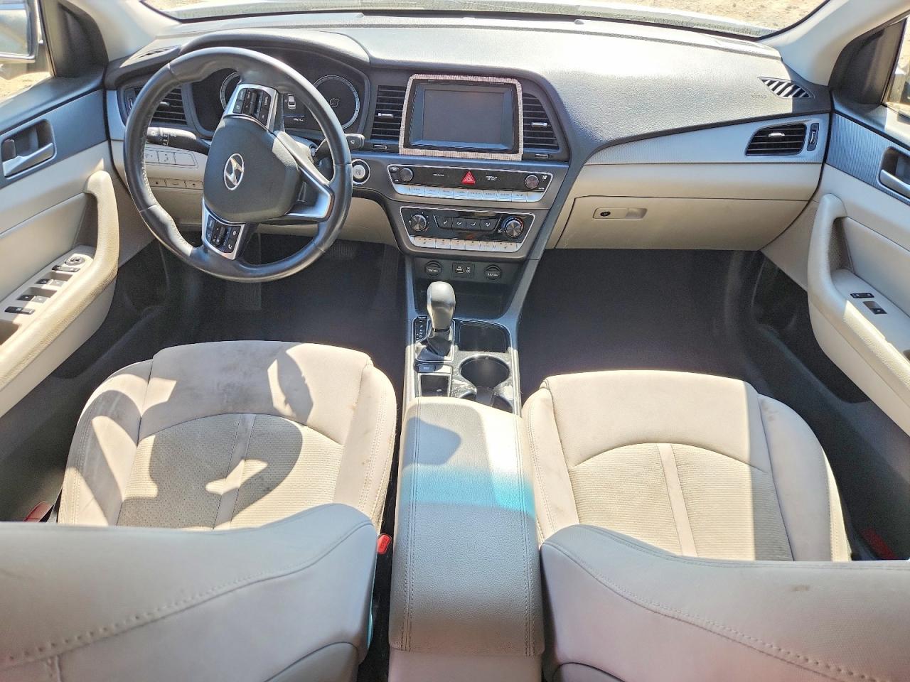 2018 HYUNDAI SONATA SEL photo 22