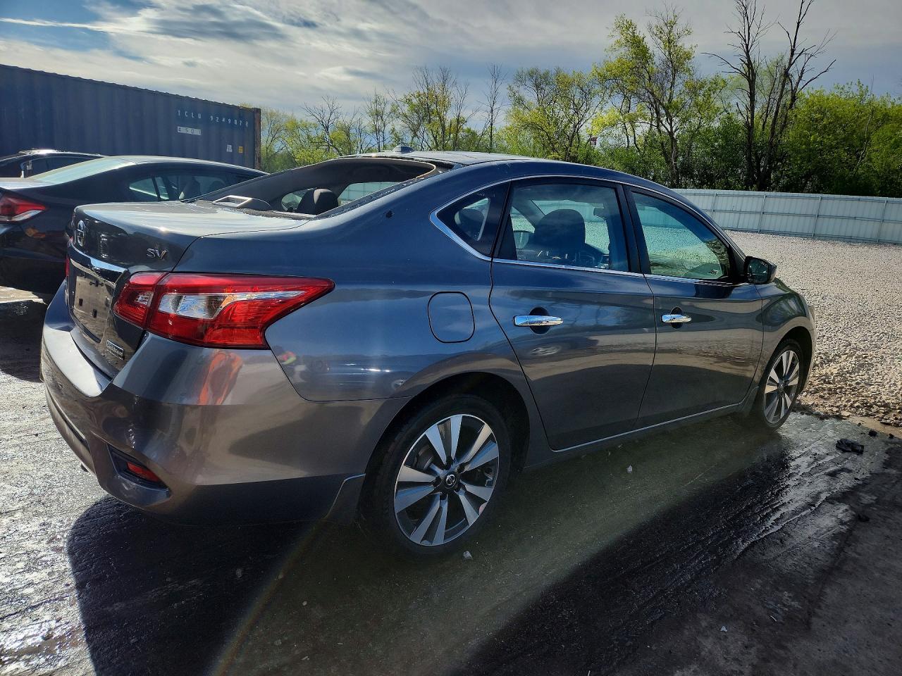 2019 NISSAN SENTRA SV photo 7