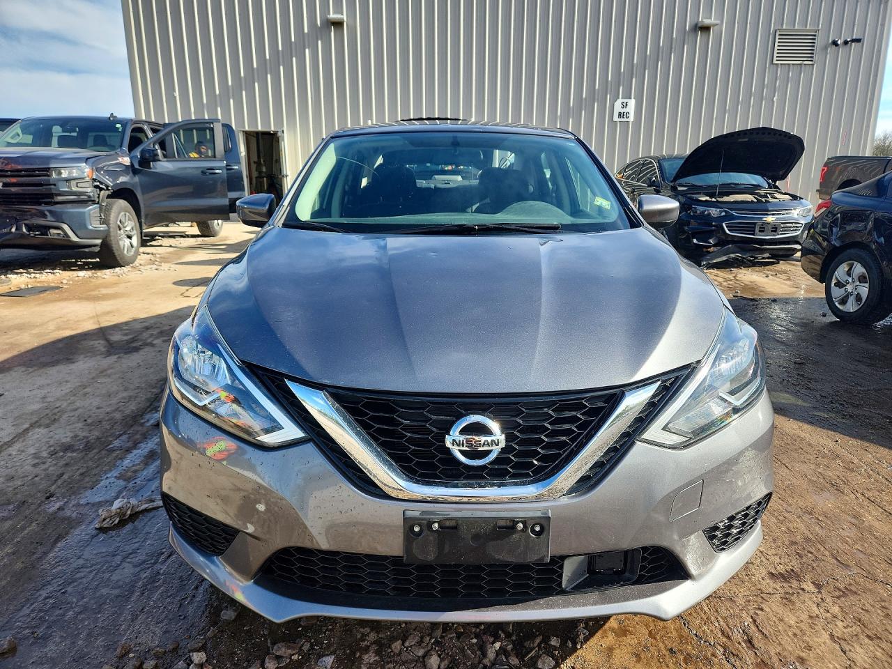 2019 NISSAN SENTRA SV photo 13