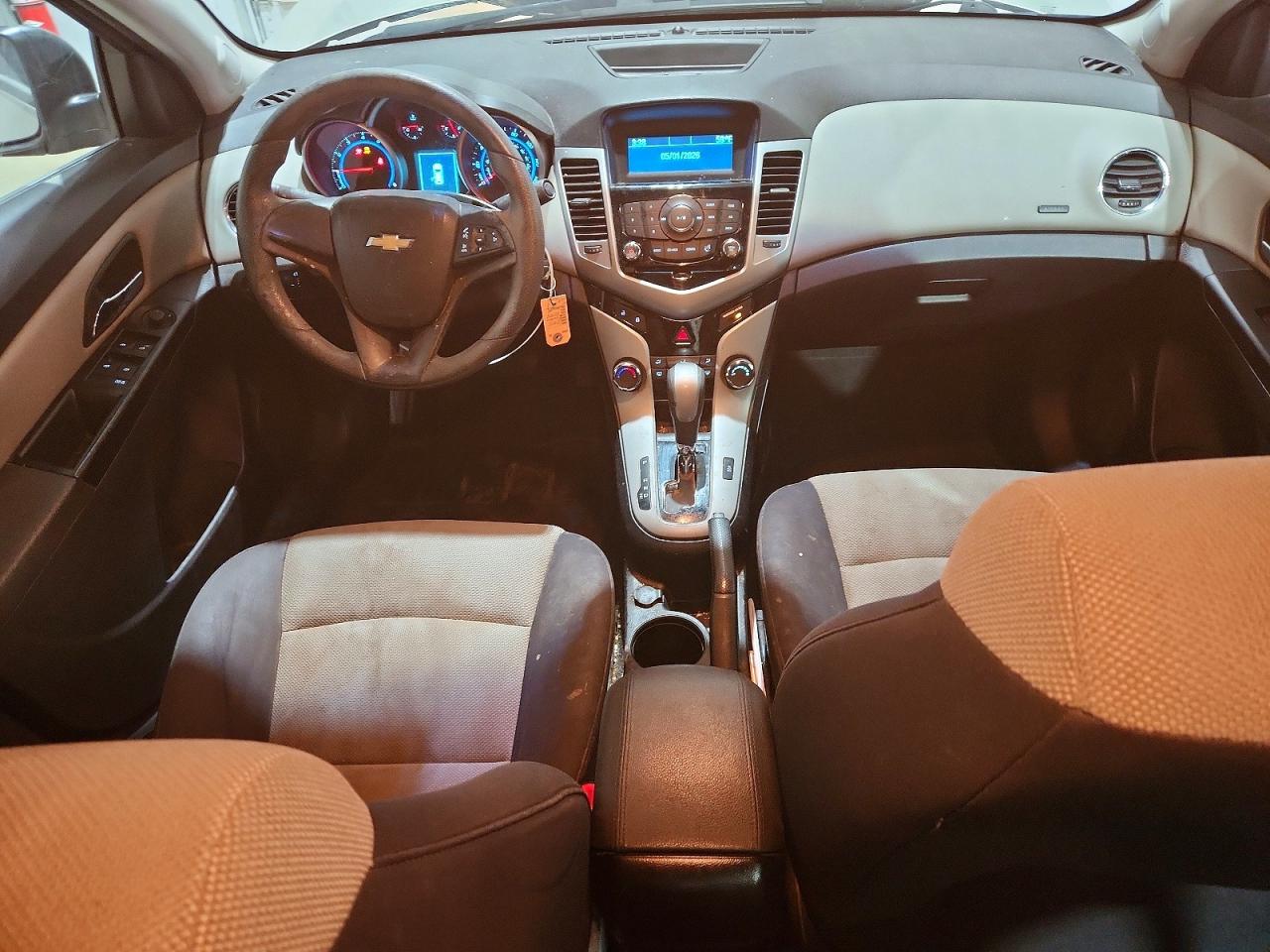 2014 CHEVROLET CRUZE LS photo 15
