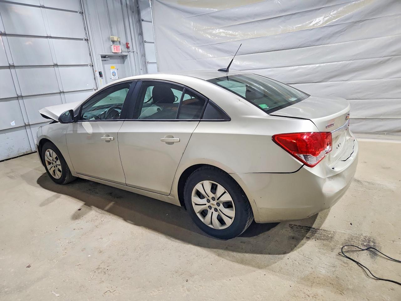 2014 CHEVROLET CRUZE LS photo 3