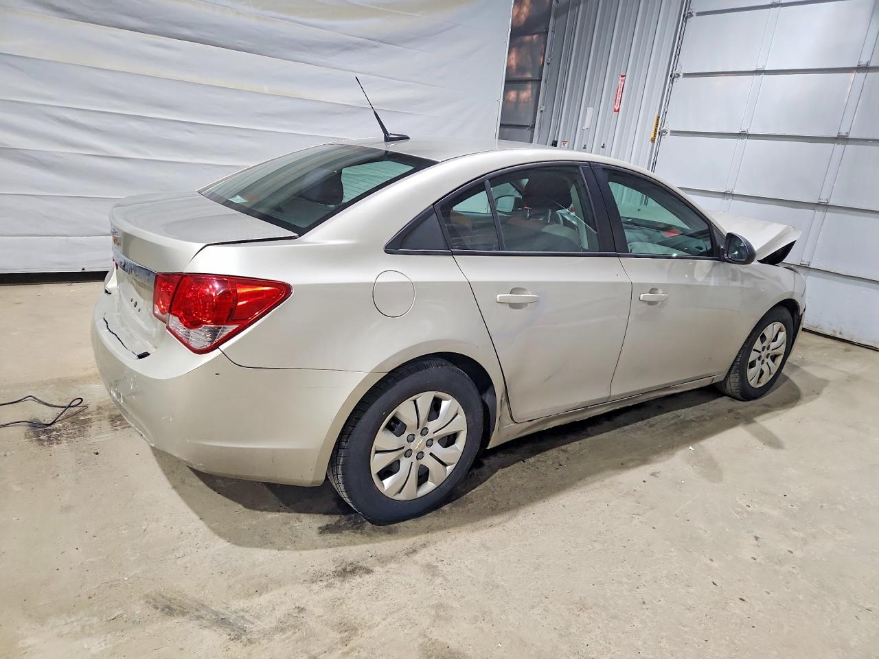 2014 CHEVROLET CRUZE LS photo 5