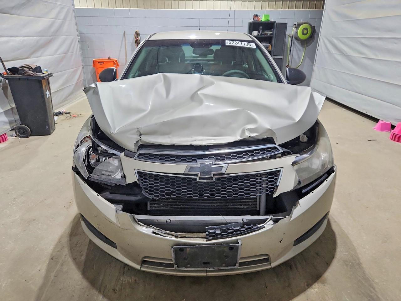 2014 CHEVROLET CRUZE LS photo 9
