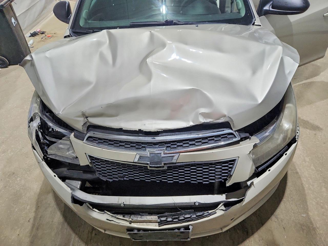 2014 CHEVROLET CRUZE LS photo 21