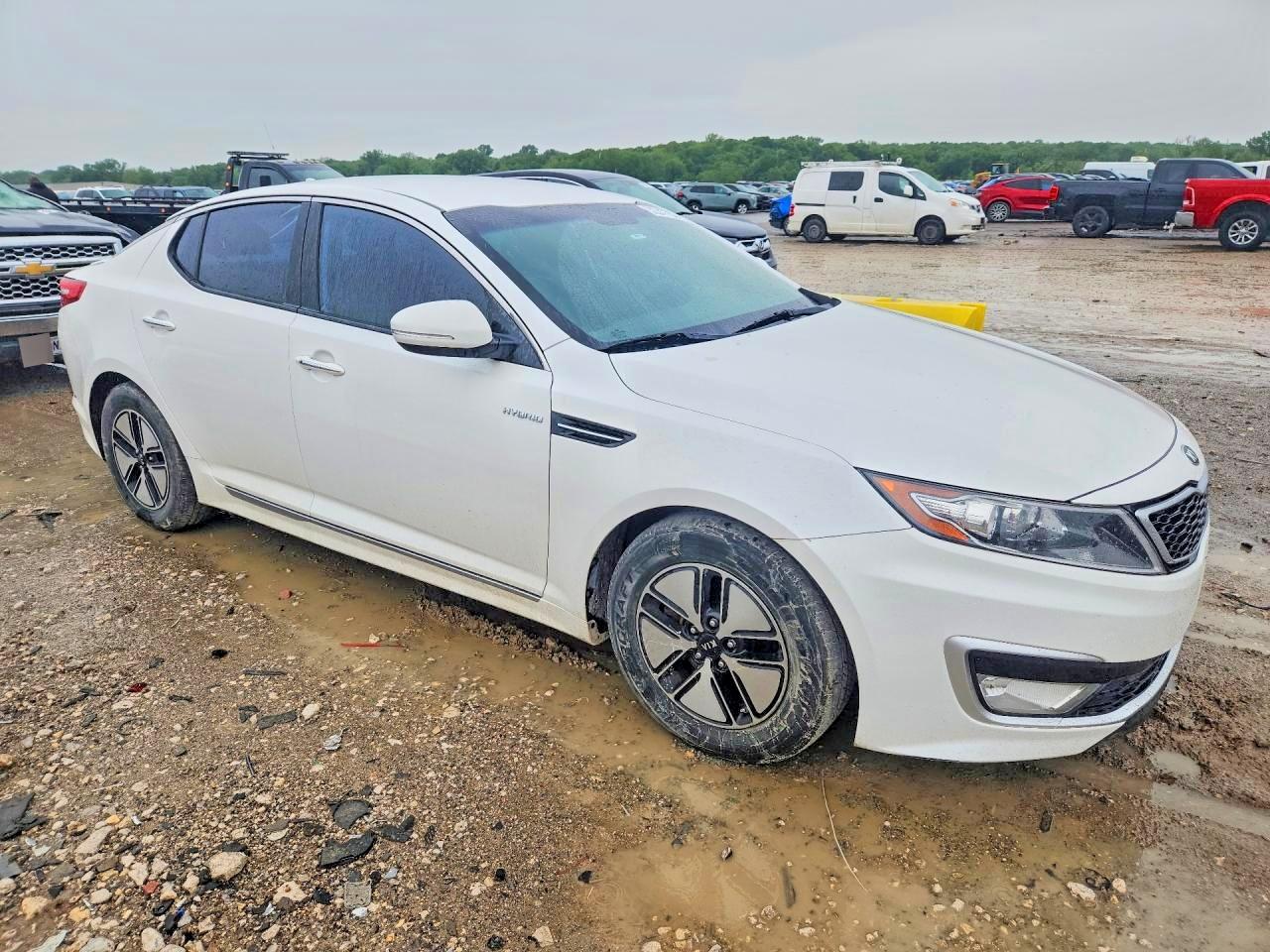 2013 KIA OPTIMA HYBRID photo 4