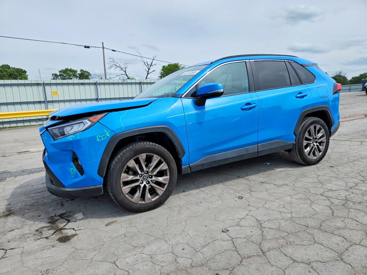 2019 TOYOTA RAV4