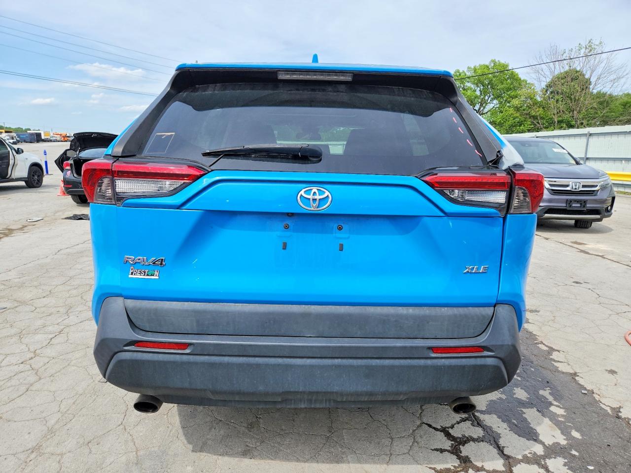 2019 TOYOTA RAV4 XLE PREMIUM photo 16