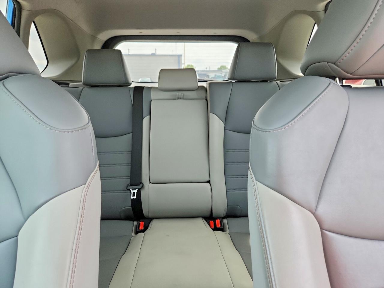 2019 TOYOTA RAV4 XLE PREMIUM photo 28