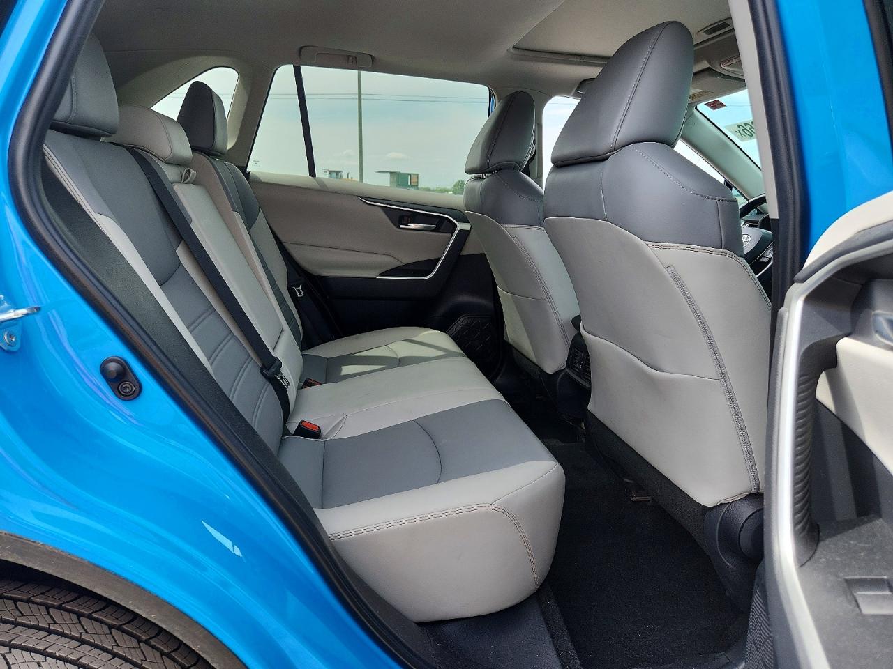 2019 TOYOTA RAV4 XLE PREMIUM photo 31