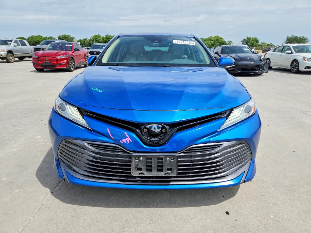 2020 TOYOTA CAMRY XLE photo 13
