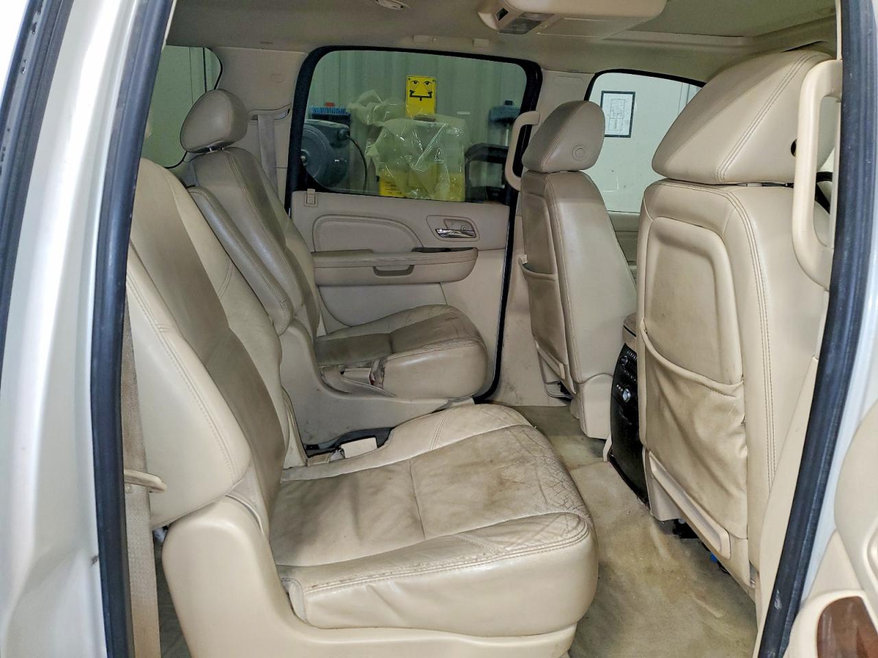 2008 CADILLAC ESCALADE ESV photo 11