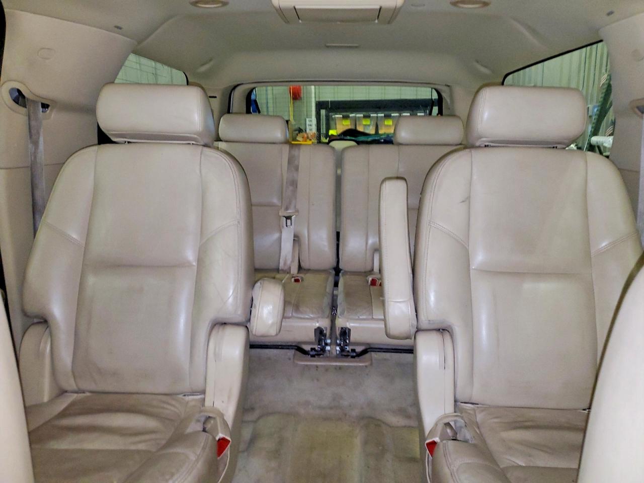 2008 CADILLAC ESCALADE ESV photo 10