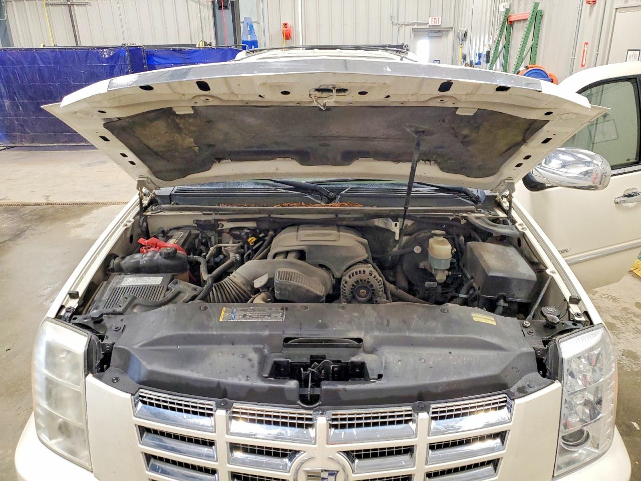 2008 CADILLAC ESCALADE ESV photo 12
