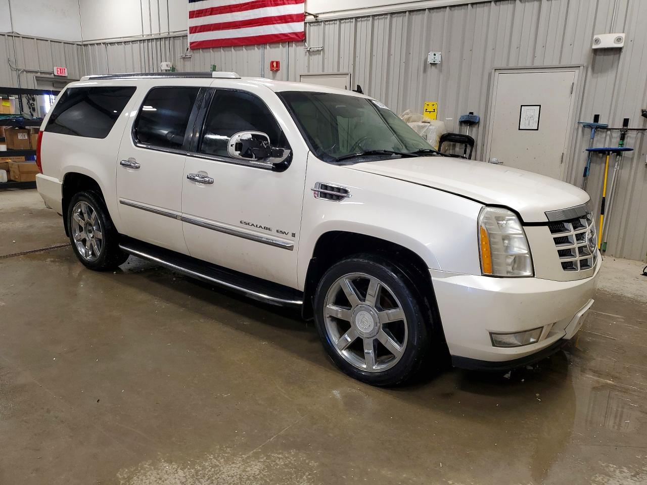 2008 CADILLAC ESCALADE ESV photo 4