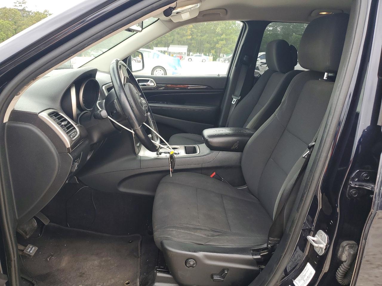 2011 JEEP GRAND CHEROKEE LAREDO photo 13