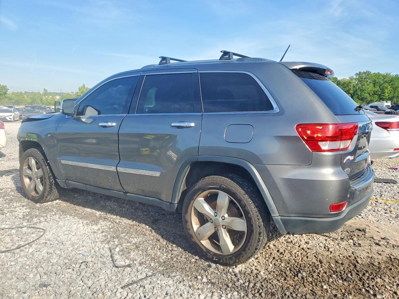 2012 JEEP GRAND CHEROKEE OVERLAND photo 2