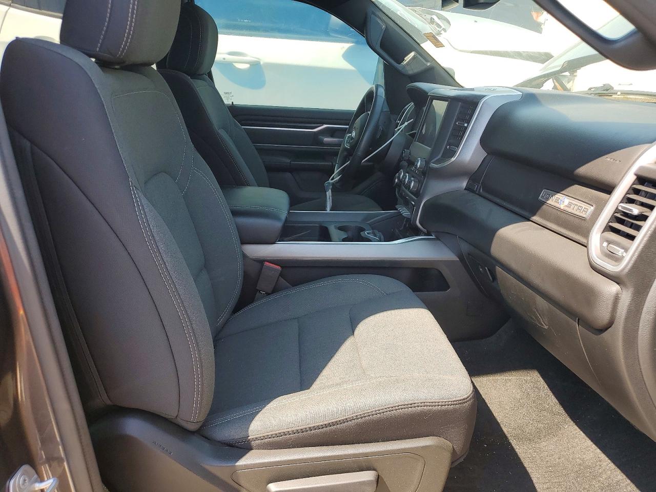 2023 RAM 1500 BIG HORN photo 7