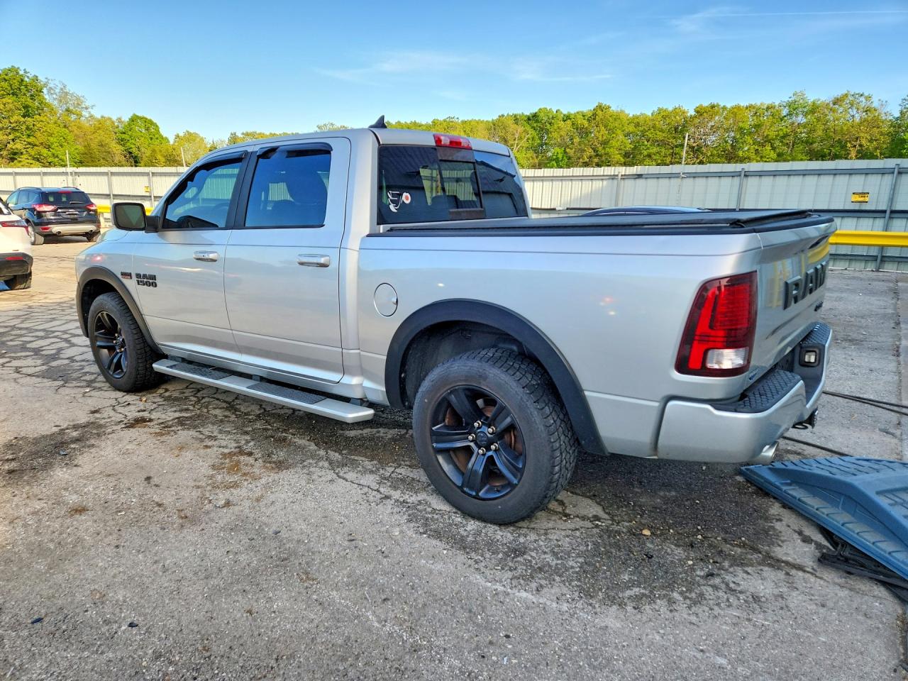 2017 RAM 1500 SPORT photo 2