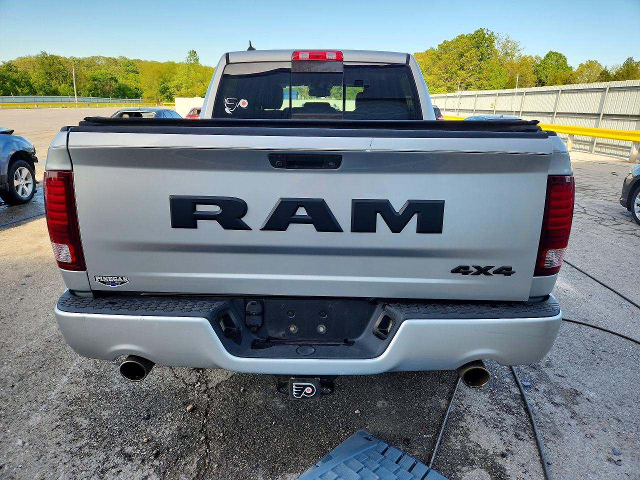 2017 RAM 1500 SPORT photo 6