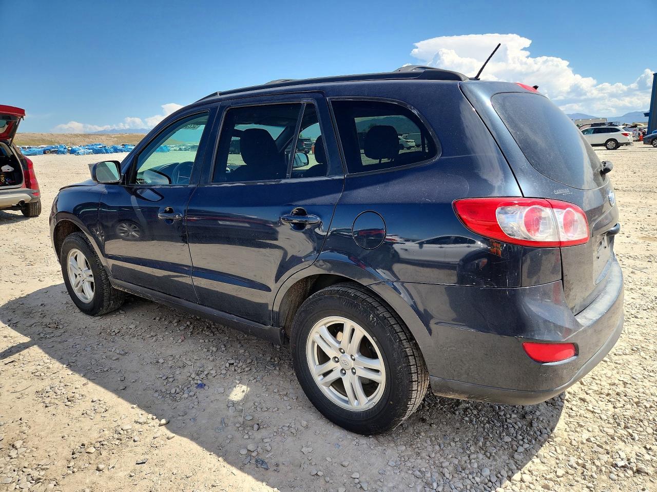 2011 HYUNDAI SANTA FE GLS photo 4