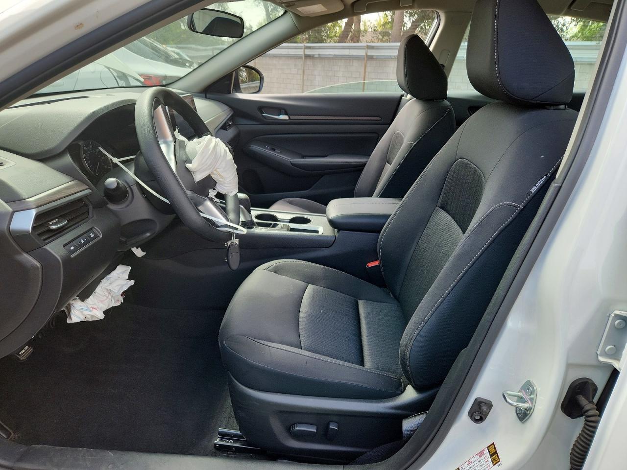 2025 NISSAN ALTIMA SV photo 13