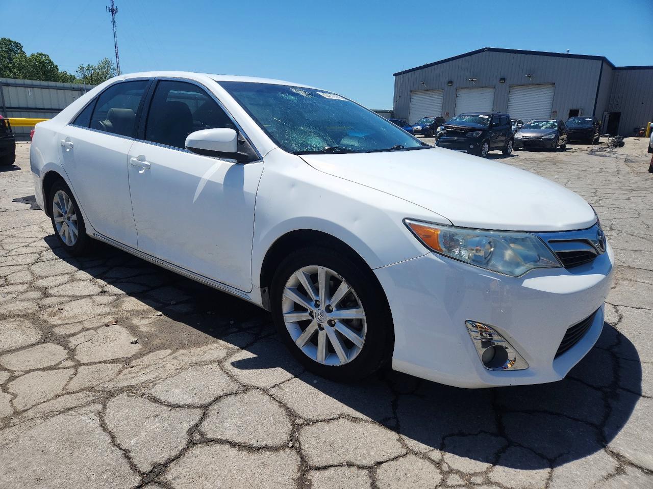 2012 TOYOTA CAMRY XLE photo 7