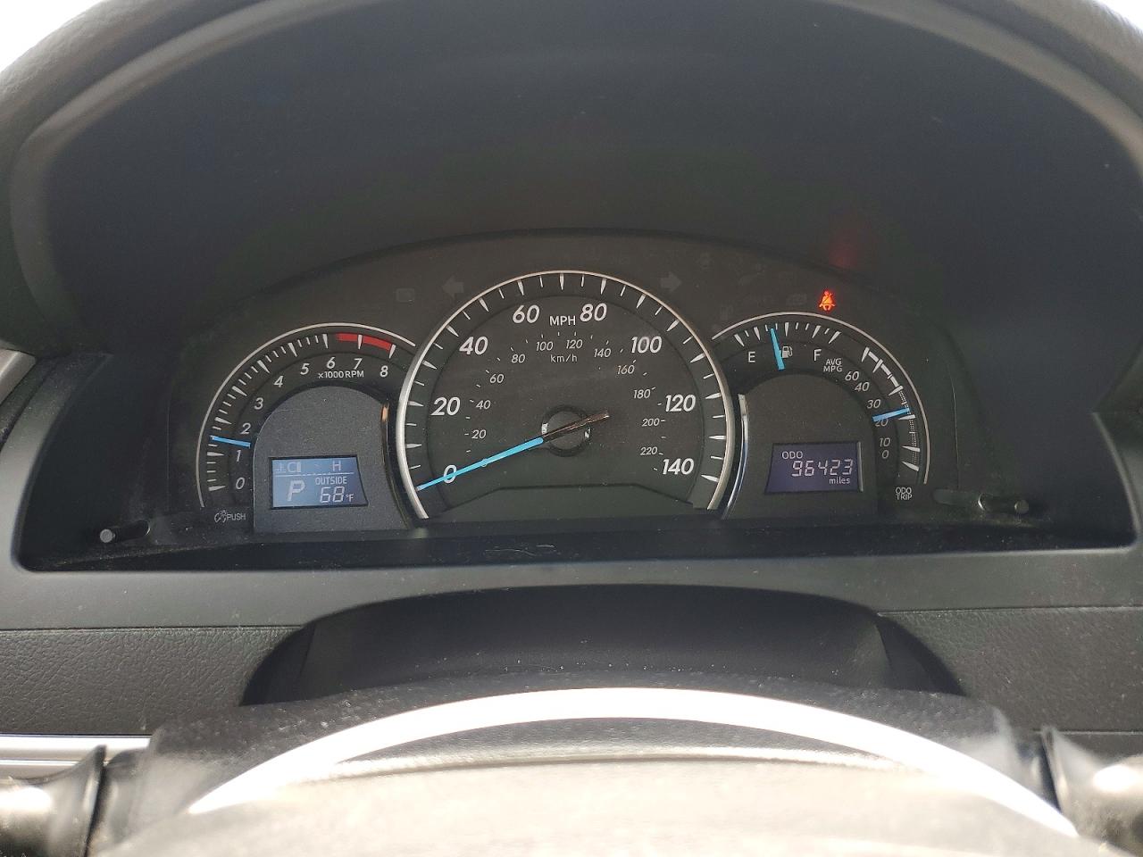2014 TOYOTA CAMRY LE photo 17
