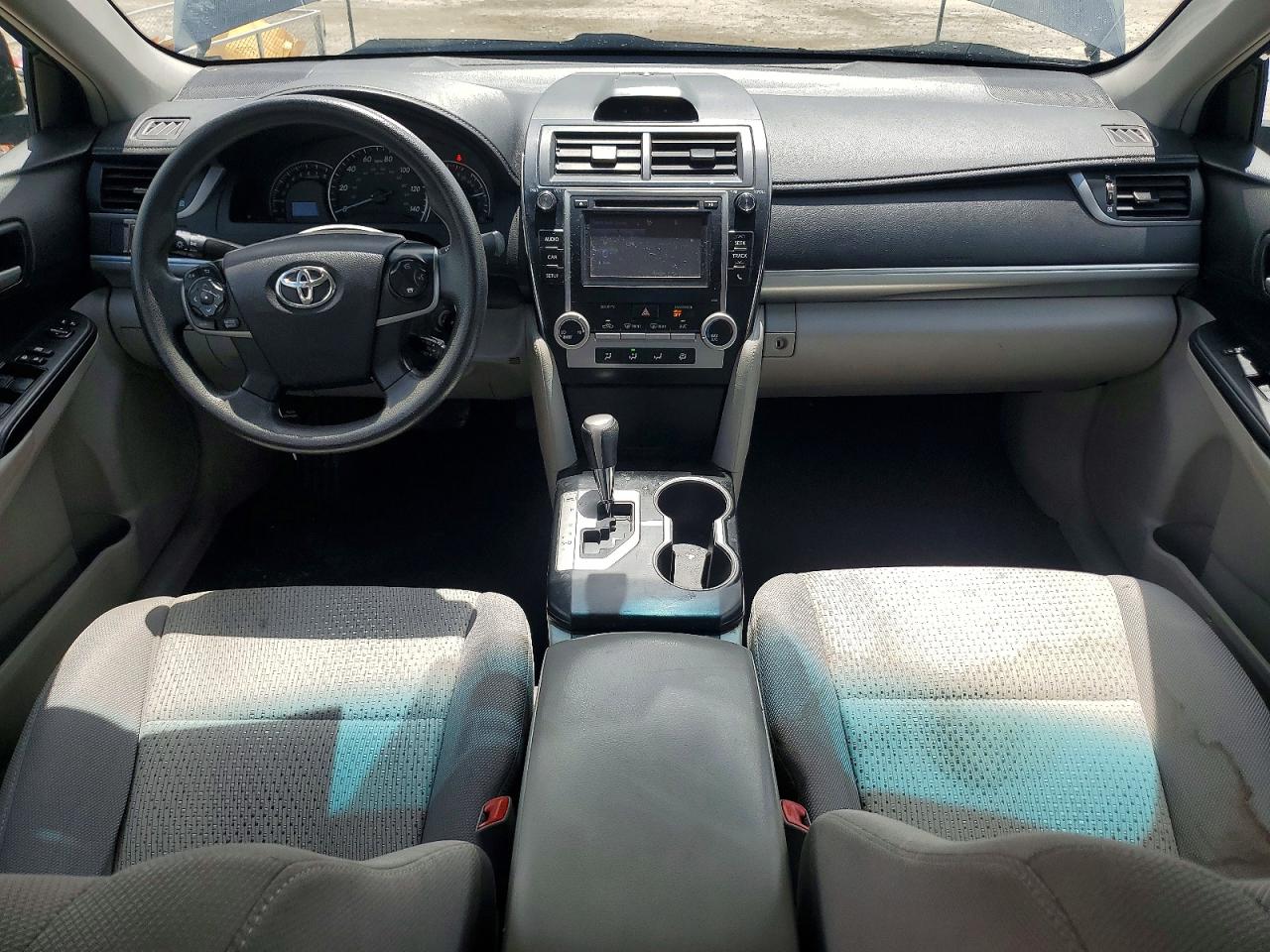 2014 TOYOTA CAMRY LE photo 15