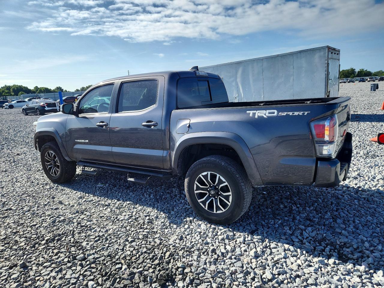 2021 TOYOTA TACOMA TRD SPORT photo 3