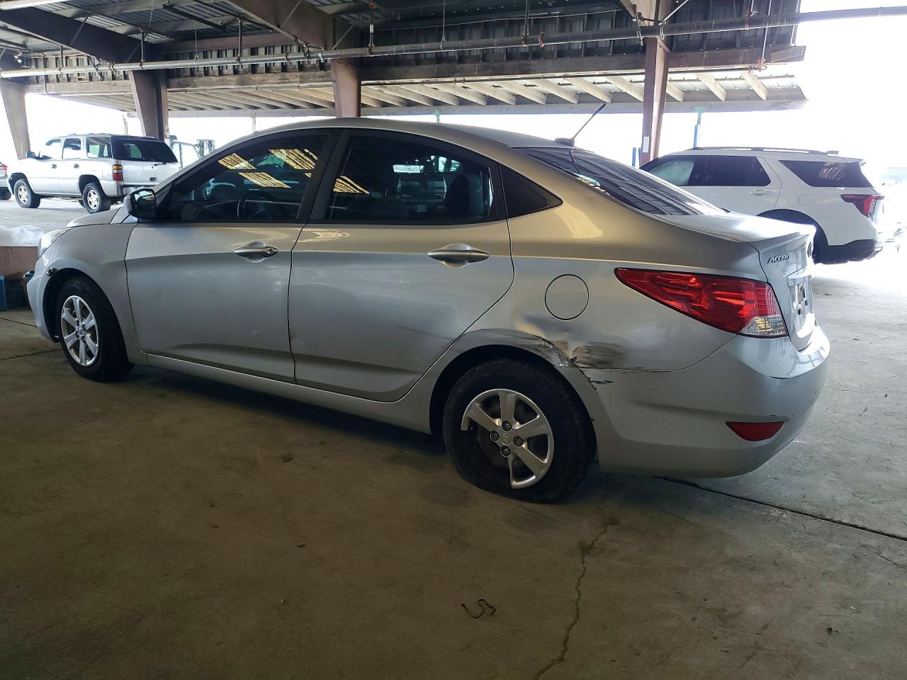 2014 HYUNDAI ACCENT GLS photo 3