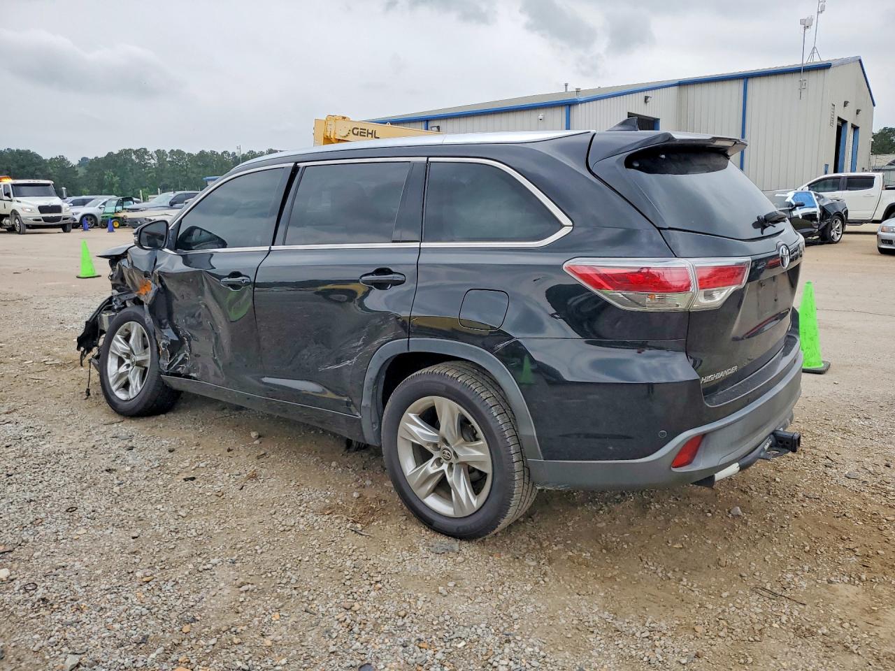 2016 TOYOTA HIGHLANDER LIMITED photo 3