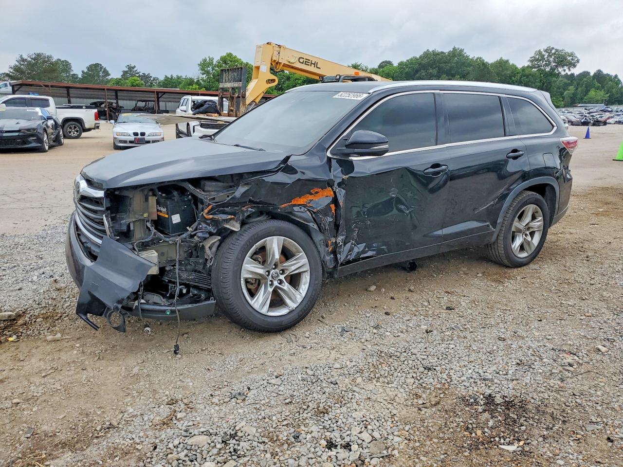2016 TOYOTA HIGHLANDER