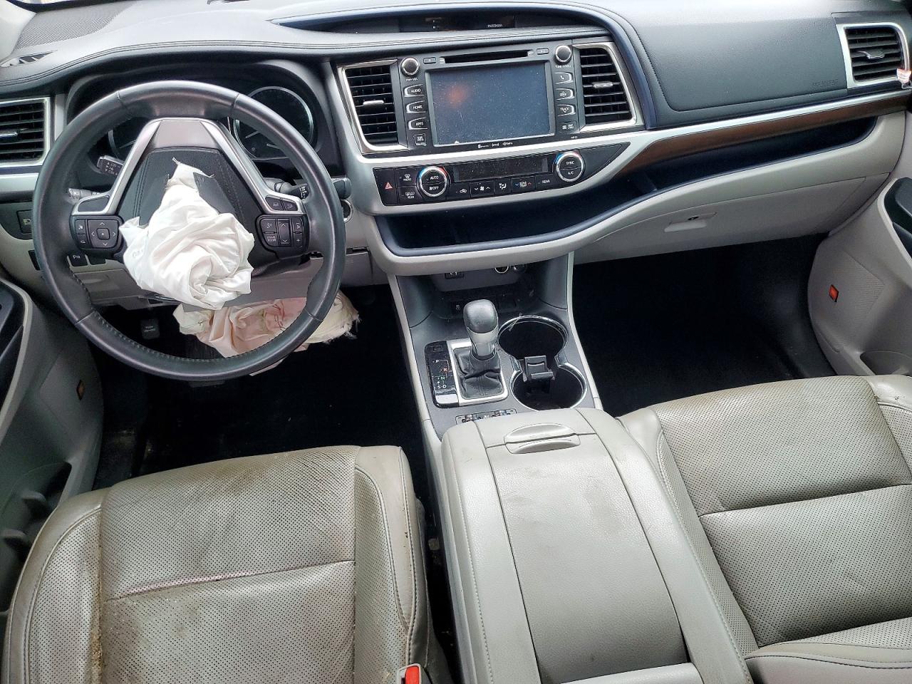 2016 TOYOTA HIGHLANDER LIMITED photo 15