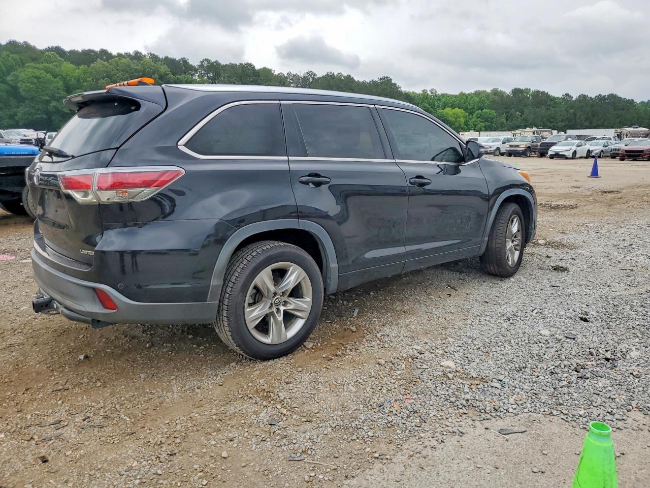 2016 TOYOTA HIGHLANDER LIMITED photo 5