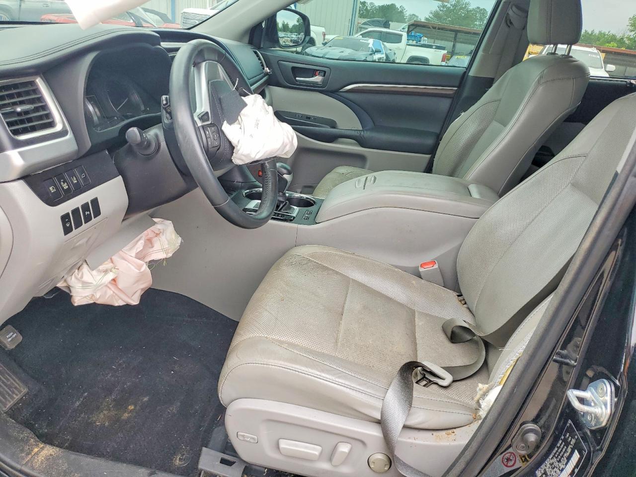 2016 TOYOTA HIGHLANDER LIMITED photo 13