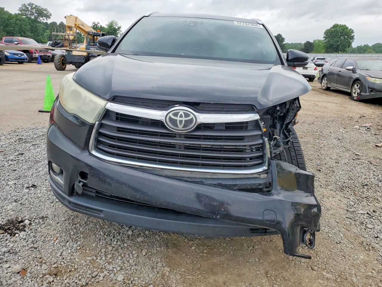 2016 TOYOTA HIGHLANDER LIMITED photo 9