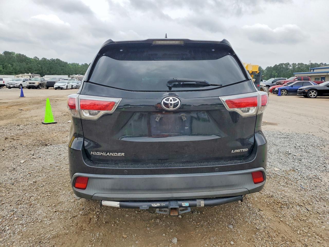 2016 TOYOTA HIGHLANDER LIMITED photo 11