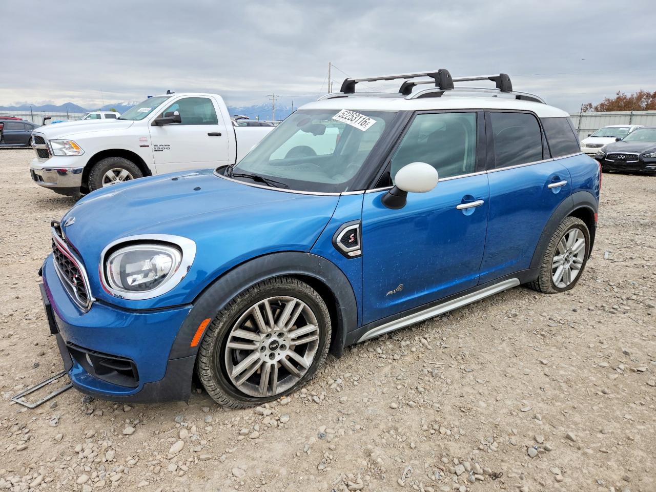 2017 MINI COOPER