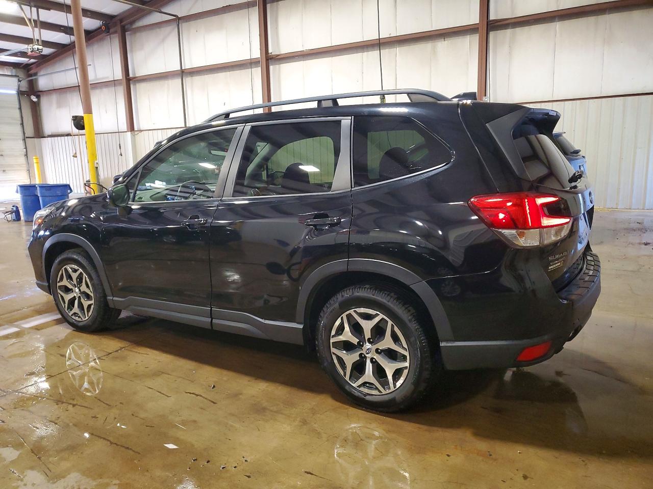 2019 SUBARU FORESTER PREMIUM photo 3