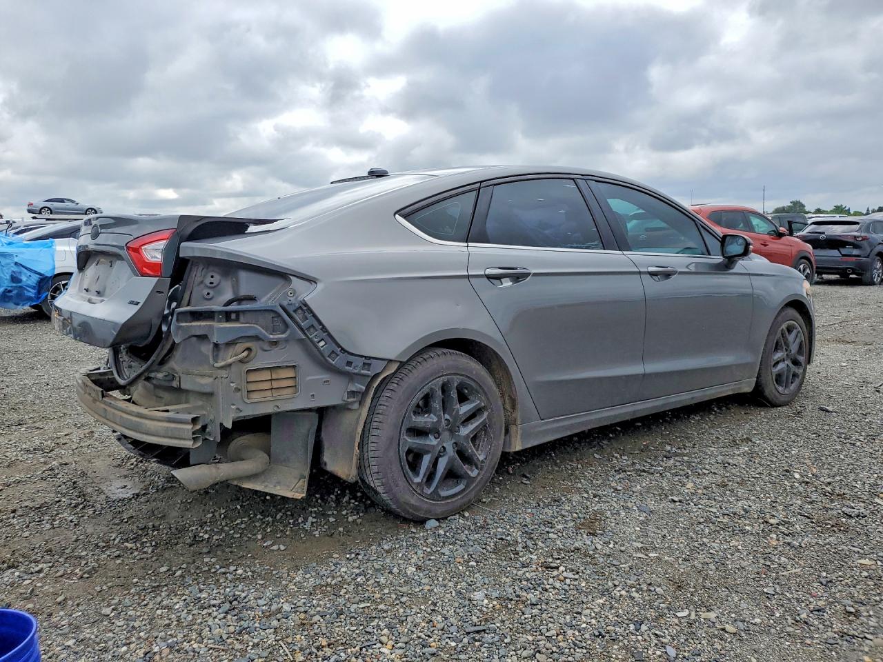 2014 FORD FUSION SE photo 5