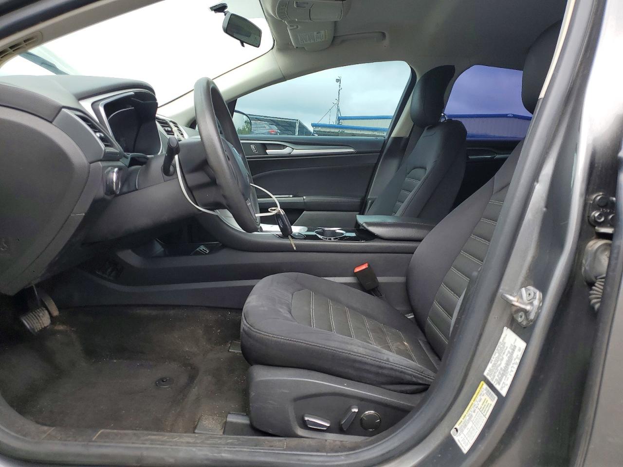2014 FORD FUSION SE photo 13