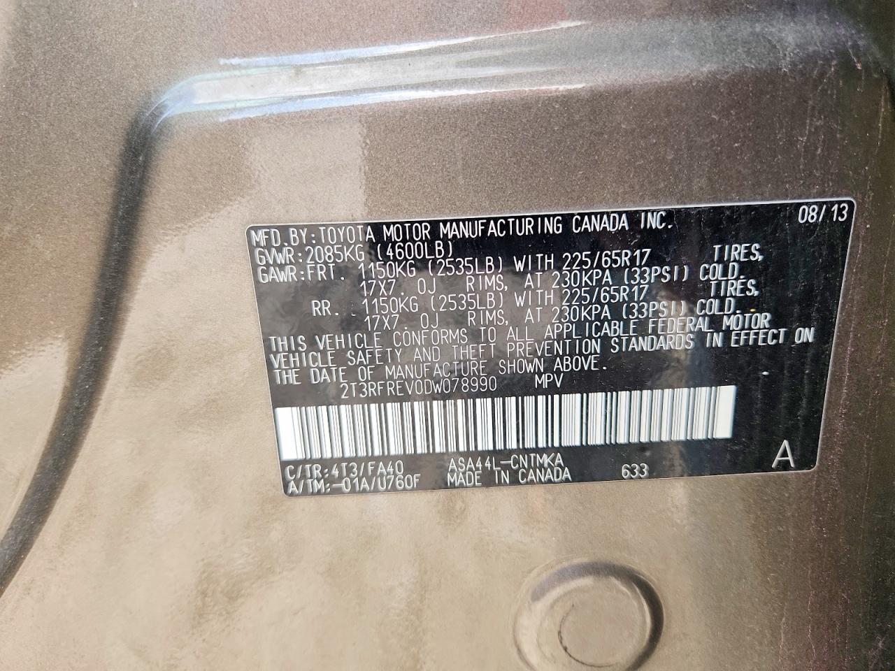 2013 TOYOTA RAV4 XLE photo 27