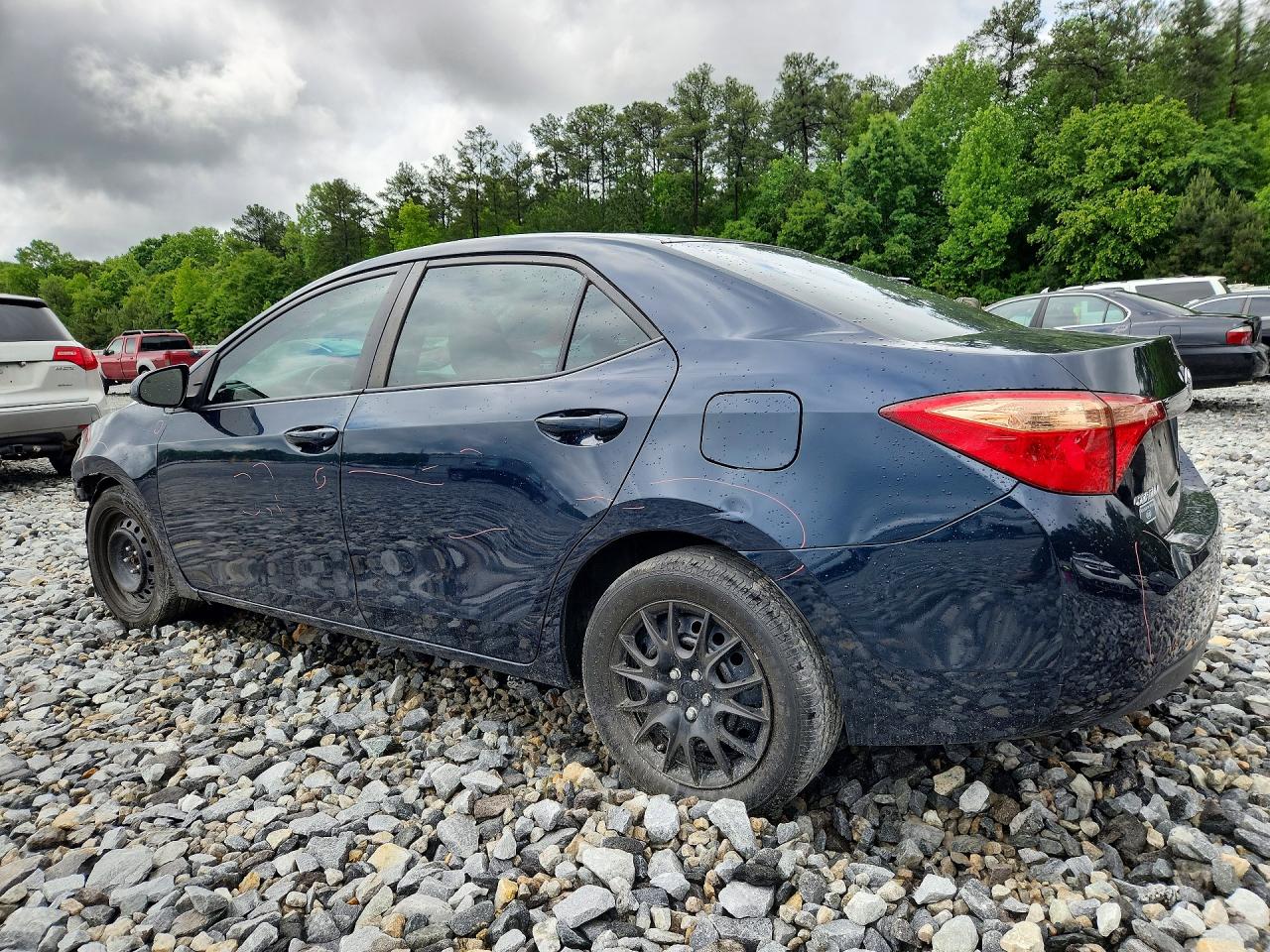 2019 TOYOTA COROLLA LE photo 4