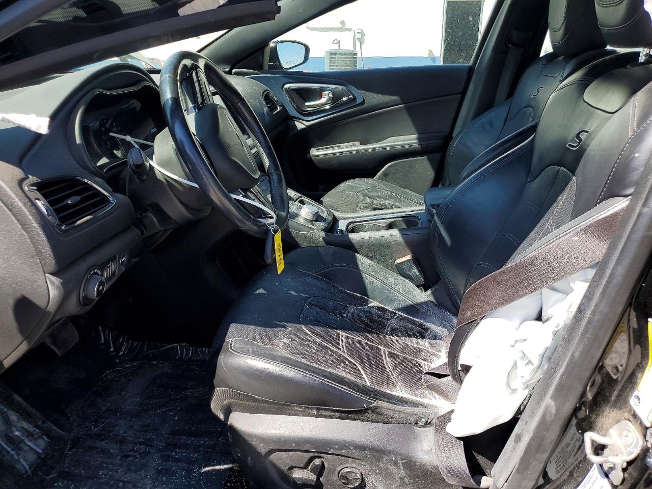 2015 CHRYSLER 200 S photo 13