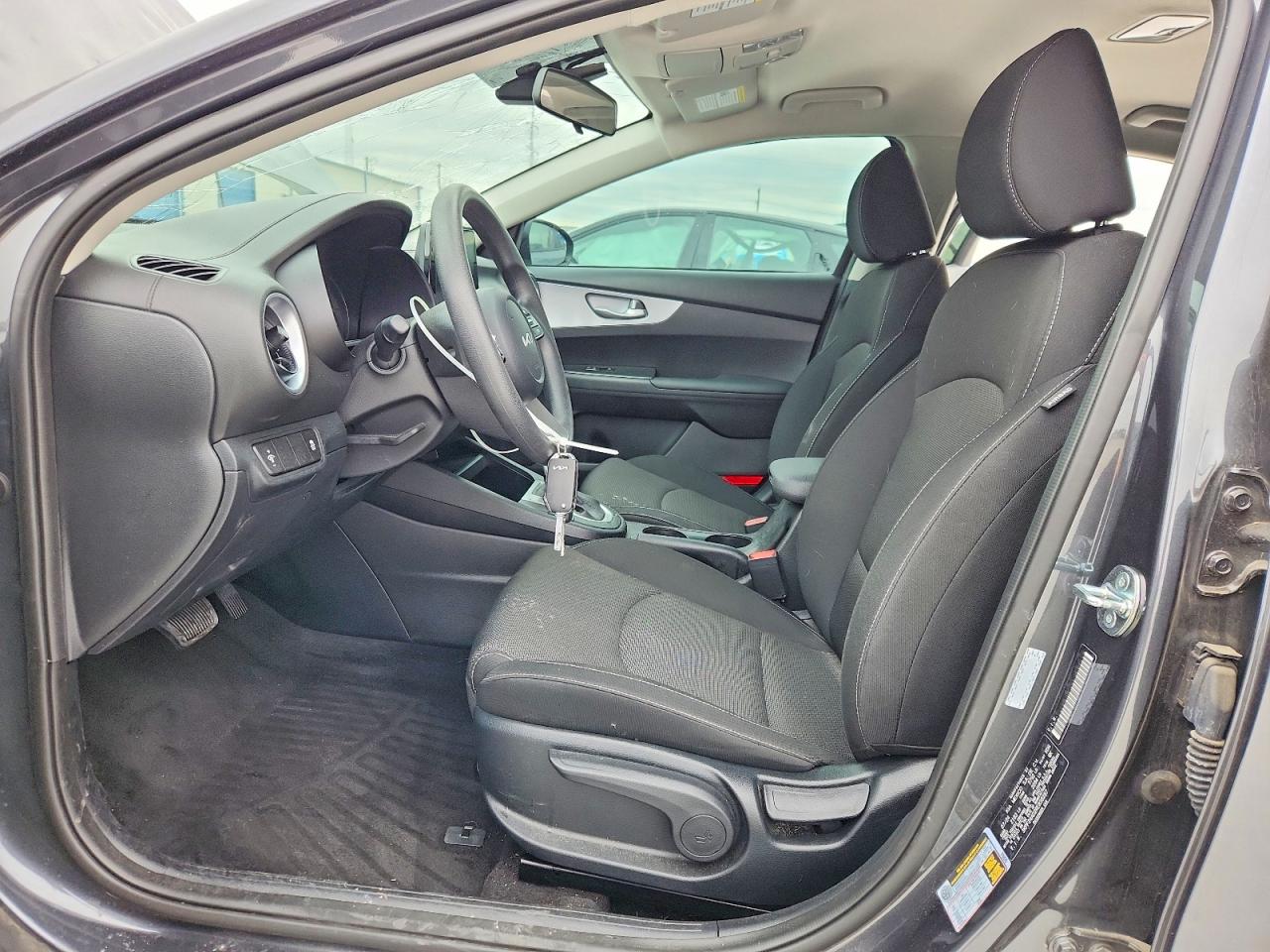 2024 KIA FORTE LX photo 7
