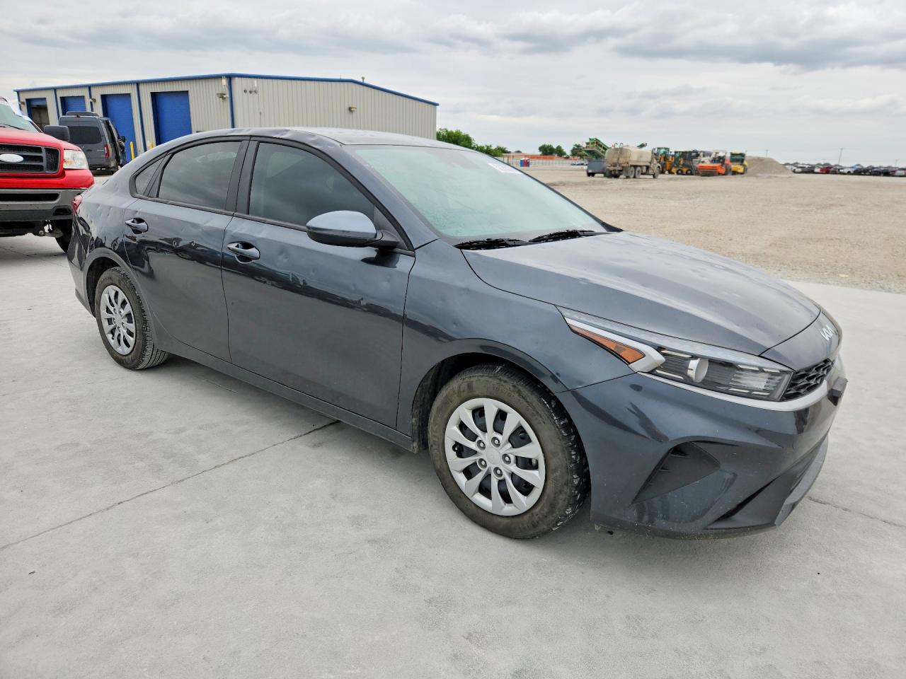2024 KIA FORTE LX photo 4