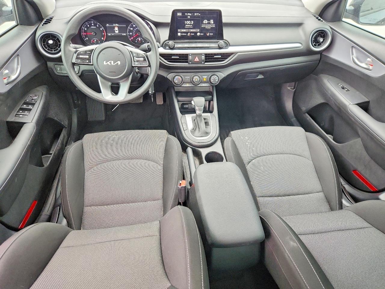 2024 KIA FORTE LX photo 8