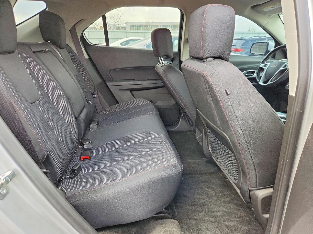 2017 CHEVROLET EQUINOX LT photo 19