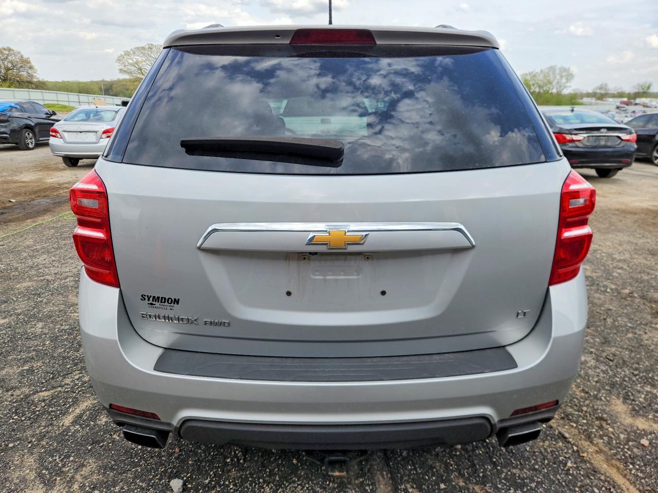 2017 CHEVROLET EQUINOX LT photo 11