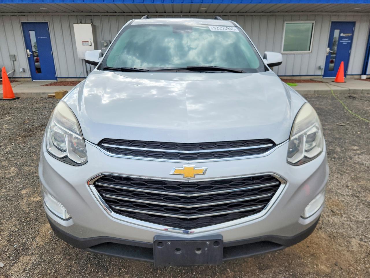 2017 CHEVROLET EQUINOX LT photo 9